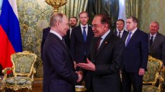 安华访俄重提MH17事件 称普京承诺愿配合独立调查